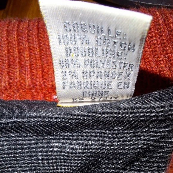 Tehama Men's Red 100% cotton Sweater in a men's size large. Pre-loved - Picture 5 of 9